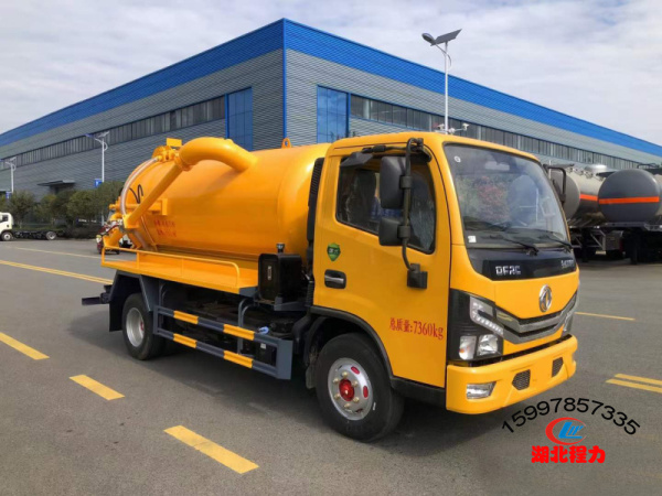 東風(fēng)小多利卡吸污車
